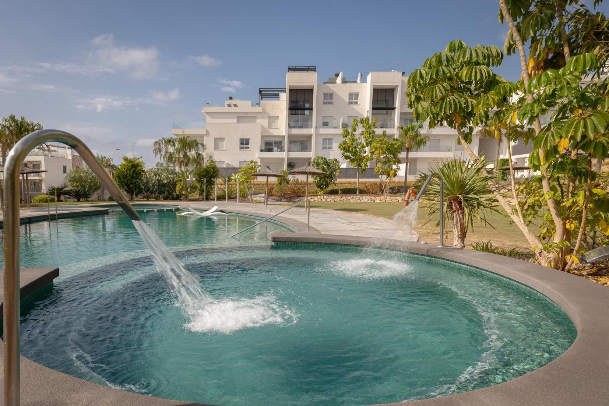 Apartment Laura Residence Bali อาลิกันเต ภายนอก รูปภาพ